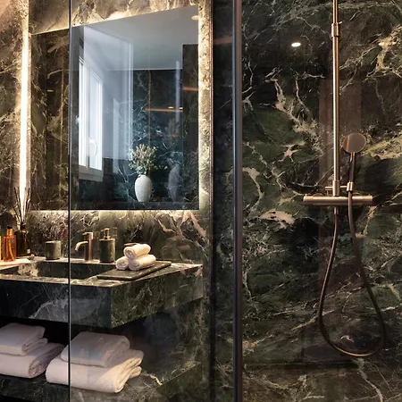 Thelander - Serviced In Champs Elysees Apartment