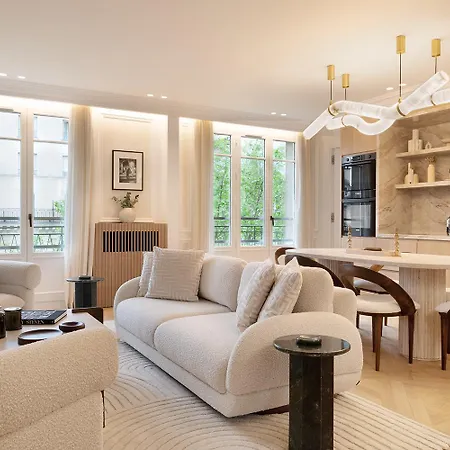 Thelander - Serviced In Champs Elysees